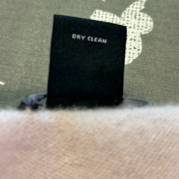 🌸”C by Bloomingdale’s” Light Pink Short Sleeve 100% Cashmere Sweater Size L🌷 - Picture 7 of 10